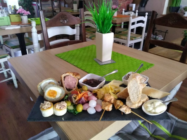 music picknic platter